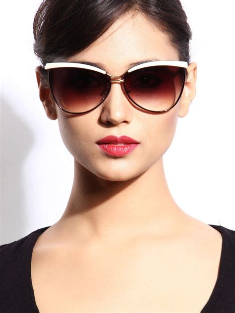 hottest sunglasses for women.